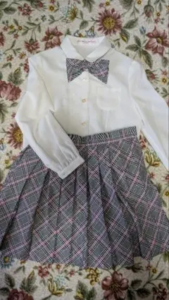 120フォーマルドレスセット ホワイトシャツ ピンク色チェック柄スカート