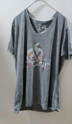 adidas　アディダス Vネック 半袖 Tシャツ グレー フラワープリント