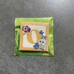 オーマイカフェ　トイストーリー　テックトリオ　予約特典缶バッジ