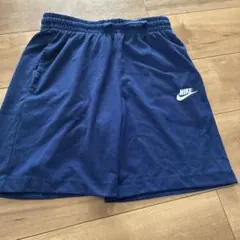 Nike ネイビー ハーフパンツ