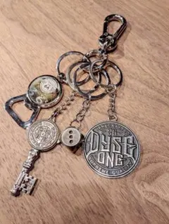 アメカジ　シルバーカラビナ　キーリング　ビンテージ　シンプル 鍵　サイコロ