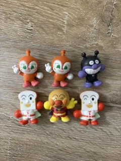 バスボム中身アンパンマン 8体セット