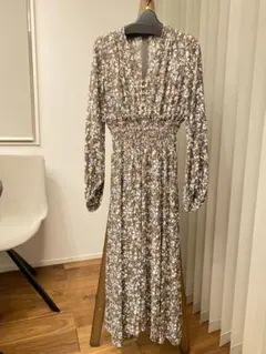 美品　フレイアイディー　花柄ワンピース ロングワンピース