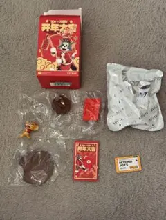 【新品未使用品】52TOYS トムとジェリー　ハッピーニューイヤー