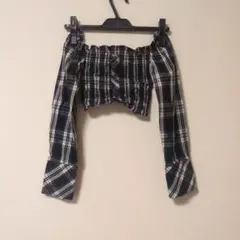 SHEIN　オフショルトップス