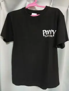 Poppy Playtime ハギーワギーびっくりTシャツ 黒150缶バッジ付き