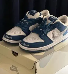 NIKE SB Dunk Low ホワイト/ブルー