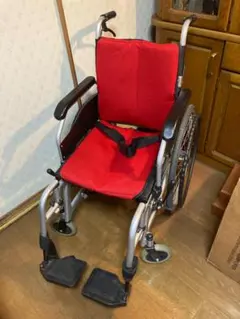 使用頻度少！【東広島市手渡し可】九州G-CAREのハイグレード！アルミ製車椅子のサムネイル