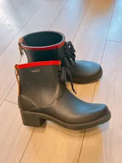 AIGLE ネイビー/レッド ショートブーツ