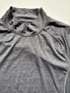 グレー ハイネック 半袖Tシャツ