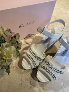 超美品ダイアナDIANAサンダルのサムネイル