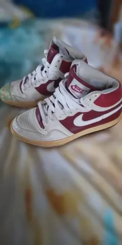 Nike Court Force 赤白 スニーカー