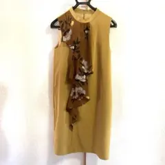 再値下げしましたふりふ　和モダンラッフルノースリーブワンピースのサムネイル
