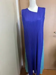 綺麗カラー✨希少✨sacai プリーツ レース切替 ワンピース アシンメトリー 綺麗カラー✨希少✨sacai プリーツ レース切替 ワンピース