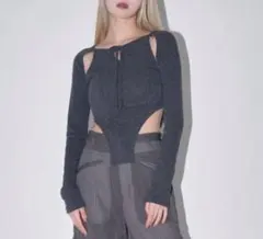 uenui / CUTTING RIBBON TOPS