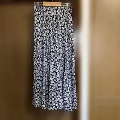 しまむら　花柄フレアロングスカート