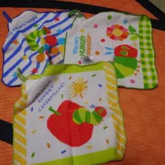 ★はらぺこあおむし　ループタオル