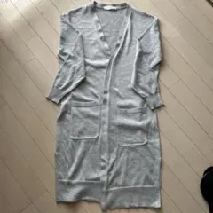 セシルマクビー　グレー ニットカーディガン 長袖 ポケット付き