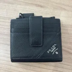 【箱あり】PRADA ブラック 二つ折り財布 サフィアーノレザー