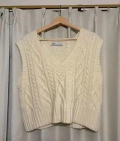 ZARA アイボリー ケーブルニットベスト