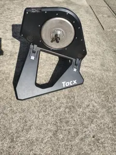 Item thumbnail for item 721a562a-8e04-40f8-bd1f-3356c7267403