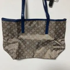 ラシットモノグラム　レザー調ハンドルトートバッグ