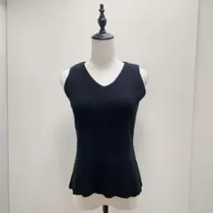 美品 アーバンリサーチ ブラック リブ編み ノースリーブVネックセーター ニット