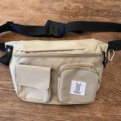 新品 DOD 立体ポケット付き多機能ボディバッグ ウエストバッグ カラビナ付き
