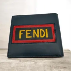 FENDI フェンディ 折り財布 ネイビー レッド 限定　メンズ　レディースのサムネイル