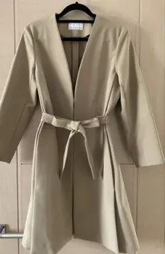 M-PREMIER ベージュ　ノーカラートレンチコート