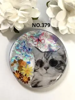 【旧作】 NO.379  メガネ猫と舞い散る蝶❤︎ヘアゴム　ブローチ