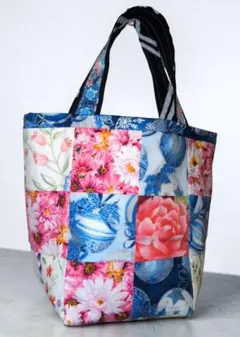 花柄パッチワークトートバッグ　ハンドメイド