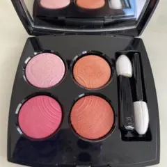 限定版CHANEL LES 4 OMBRES 88 CORAL TREASUREのサムネイル
