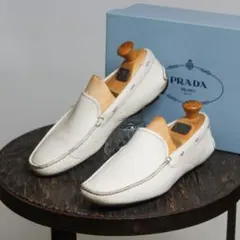 【美品】PRADA プラダ ホワイト レザードライビングシューズ ローファーのサムネイル