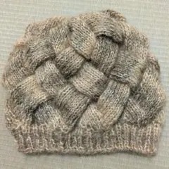 新品!!　イタリア製モヘア糸　　手編みレディースニット帽