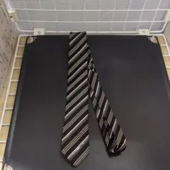 ARA ネクタイ ストライプ柄 ブラック系