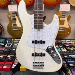 【12242】Bacchus WJB-400R ASH エレキベースホワイトのサムネイル