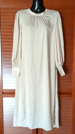 earth music&ecology ベージュ ワンピース 美品