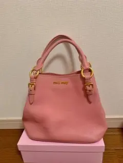 MIU MIU マドラス ピンク