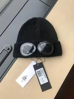 C.P. COMPANY ブラック Goggle ビーニー