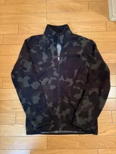 迷彩 フリースジャケット