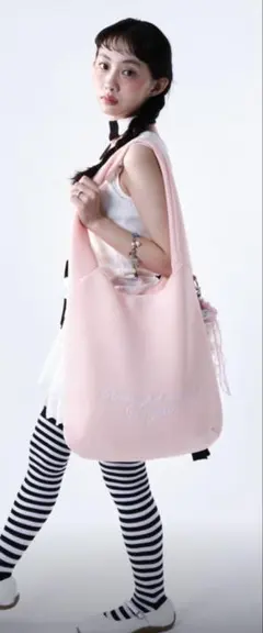 完売品】 Smyeon ソフトタッチ刺繍ショルダーバッグ ブラック - メルカリ