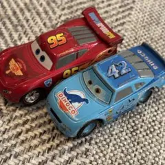 カーズ トミカ ライトニング・マックィーン＆カル・ウェザース 2台セット