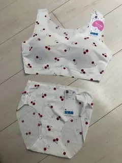 新品✴︎GU✴︎ジュニアさくらんぼインナー2点セット♡M、Lサイズ