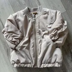 petit main フリル付きジャケット ベージュ