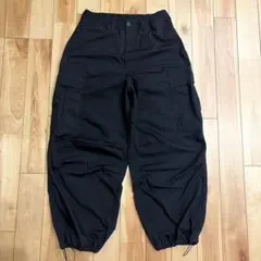 美品 GU スーパーワイドカーゴパンツ M ブラック 321-349056のサムネイル