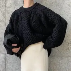 黒 ケーブルニットセーター フリーサイズ