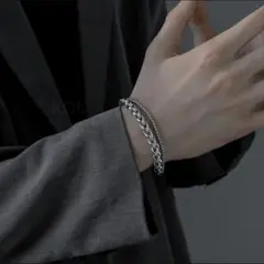 Item thumbnail for item 99d77b77-f7c2-432d-bcda-f215cb52f37a