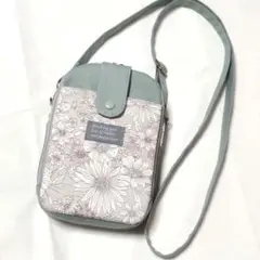 Item thumbnail for item 8fa2695e-0dc5-4ab9-9c9c-00bf22a33f14