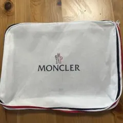 MONCLER 収納ケース ポーチ ホワイトのサムネイル